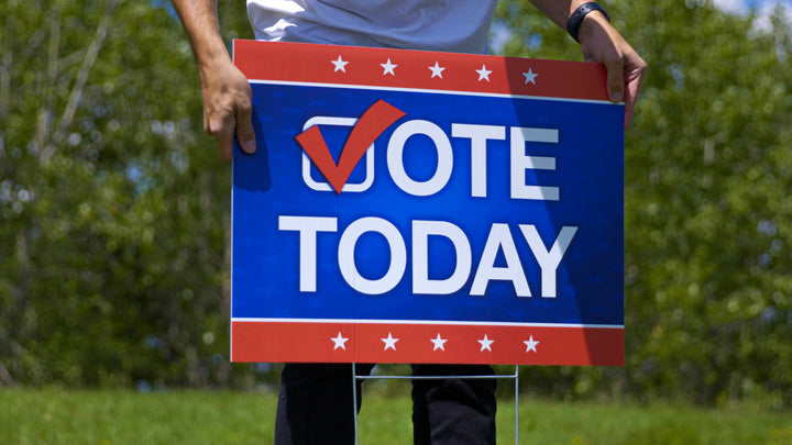 CUSTOM YARD SIGNS WITH OR WITHOUT STAKES