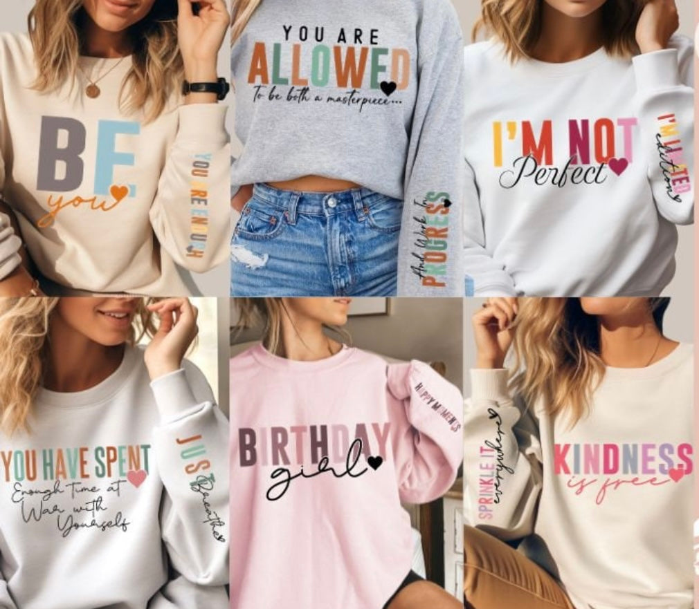 Sweatshirt with sleeve print